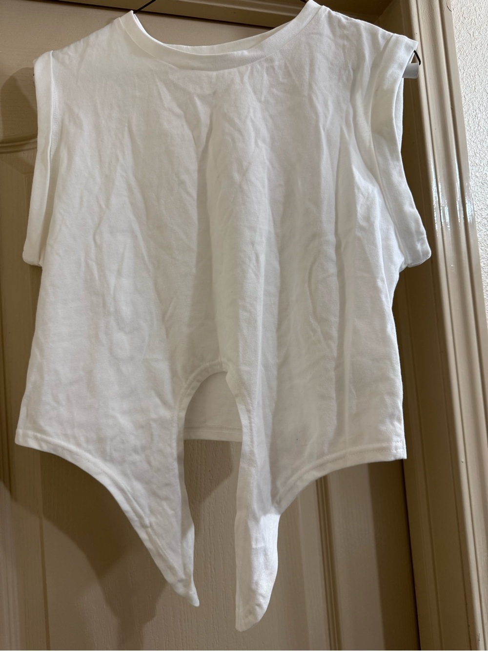 NWOT COMMENSE White Sleeveless Top  W/Tie Front